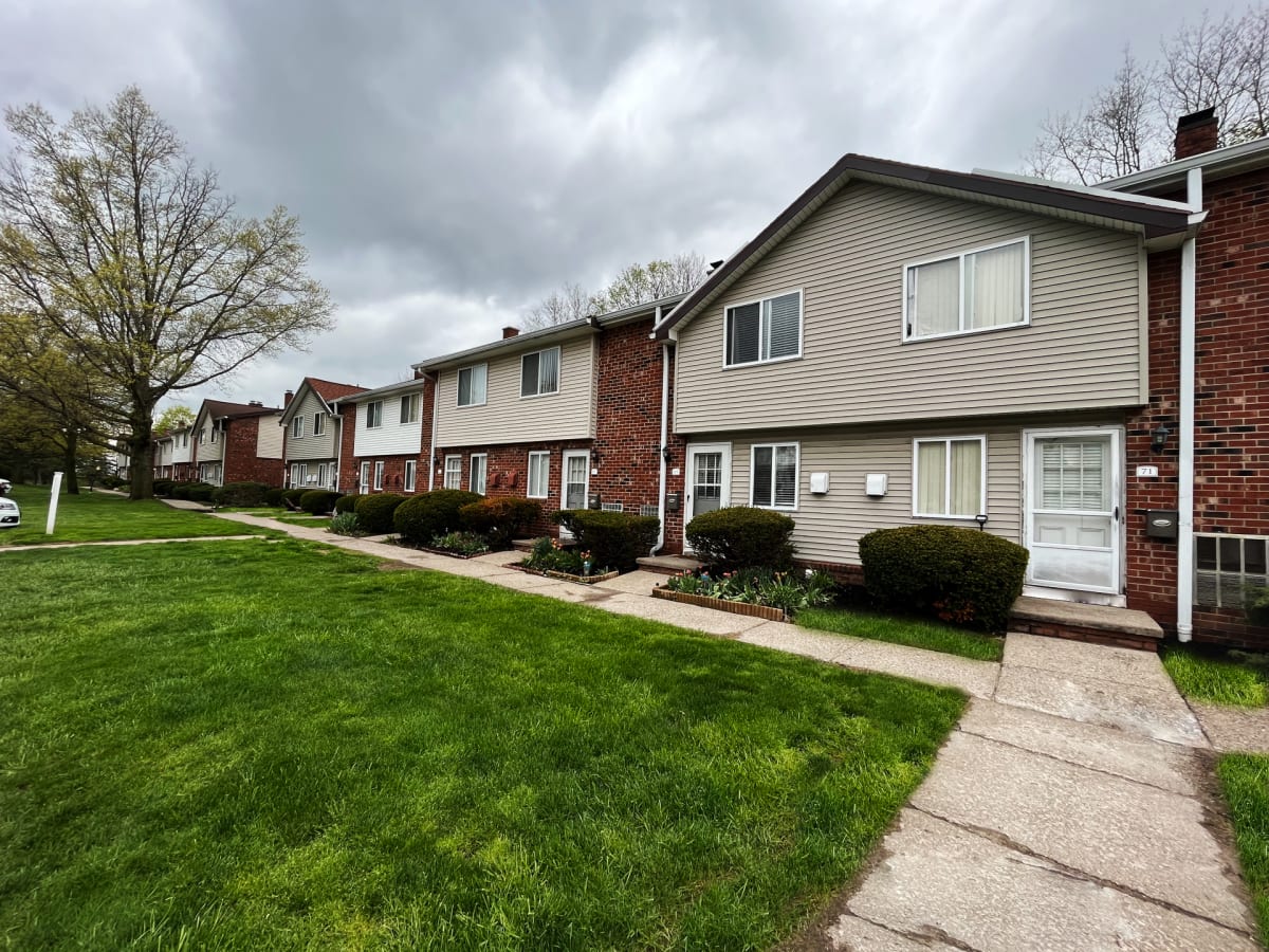 Apartments for Rent in Fairport, NY Highview Manor Apartments